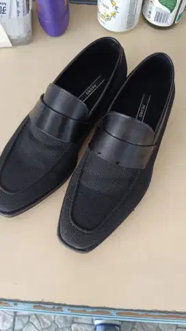 Sepatu pedro size 40