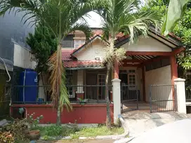 Turun Harga, Rumah siap huni, renovasi, Hoek, di Cluster Banjar Wijaya