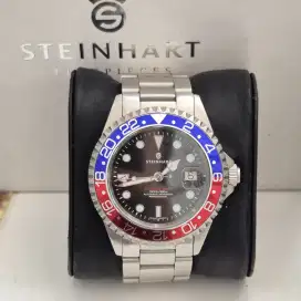 Jam tangan Steinhart GMT Automatic