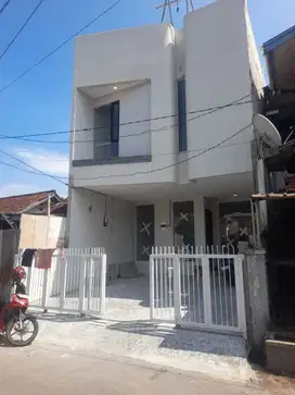Rumah Baru 2 lantai Di Cijagra Buah batu Dekat Pusat Kota Bandung