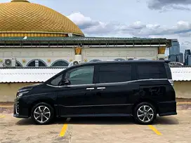 KM Low Record Toyota Voxy 2017 Istimewa #BJM2#