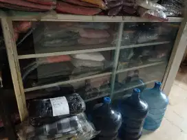 Borongan etalase susun, etalase pulsa jumbo, etalase ayam goreng.