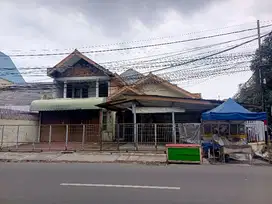 Dijual Rumah Hook Lokasi Strategis di Kawasan Niaga Kayu Putih