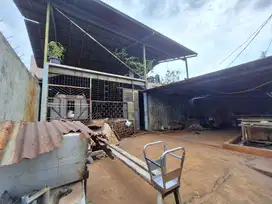Gudang atau Workshop Strategis di Mainroad Holis