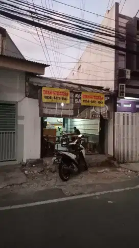 Kios Condet Raya masjid Al khoirat