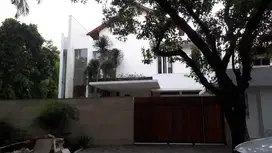 Jual rumah mewah Jl Mulawarman, Keb. Baru. LT.775/LB.827. Harga 100 M