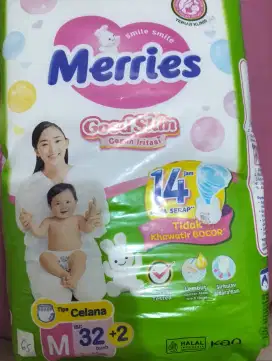 Popok Merries tipe celana