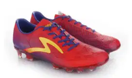 Sepatu bola specs swervo thunderbolt
