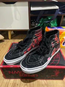 Sepatu Vans Sk8Hi x Netflix Stranger Things B