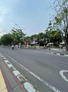 Cocok Aneka Usaha, Tepi Jalan Raya Besar Tengah Kota Yogyakarta