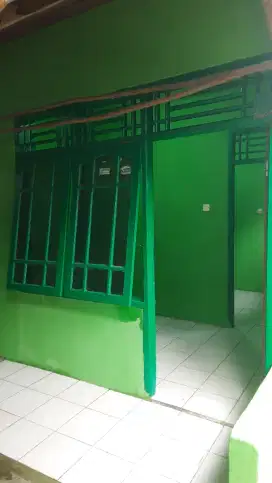 DISEWAKAN KONTRAKAN PETAK