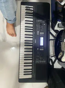 Yamaha psr e373