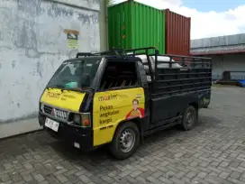 Sewa mobil pick up L300 mengangkut barang