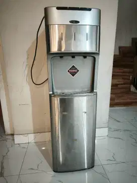 Dispenser galon bawah sanken HWD Z95