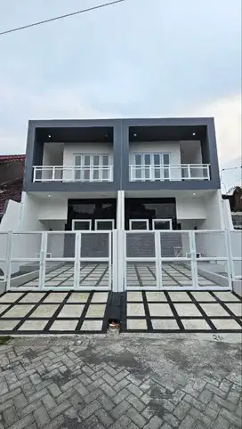 Dekat Ubaya‼️Rumah Baru Gress Tenggilis Atap Full Galvalum