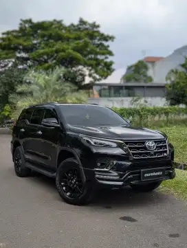 TOYOTA FORTUNER 2.8 GR NIK 2022 AKHIR LOW KM