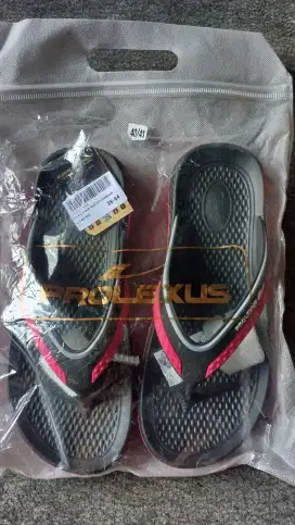 Sandal New Era Baru