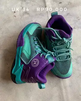 Sepatu anak,kondisi msh bagus
