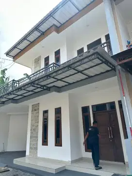 Rumah mewah 2lantai di Pratama residence karang tengah