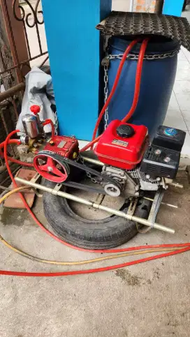 Mesin steam motor