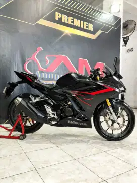 DP 3jt an Honda New CBR150R USD TH 2022 matte black keren