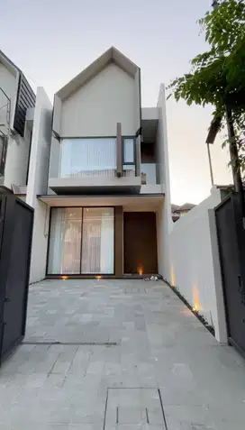 Project Viral Rumah Mojoklangru Daerah Dharmahusada Semi Furnish