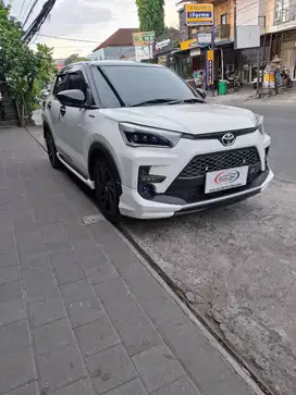 Toyota Raise Gr two tone 1.0 turbo