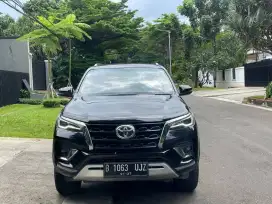 Toyota Fortuner Vrz 2.4 AT facelift 2022 DP 8JT!!
