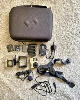FOR SALE GoPro Hero 4 Silver — Fullset Siap Pakai!