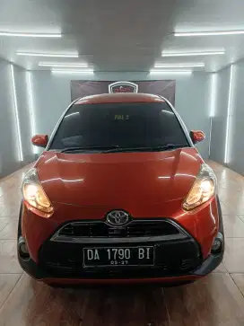 Toyota Sienta 1.5 G Manual tahun 2016, wrn oranye