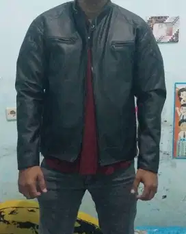 Jaket kulit bomber
