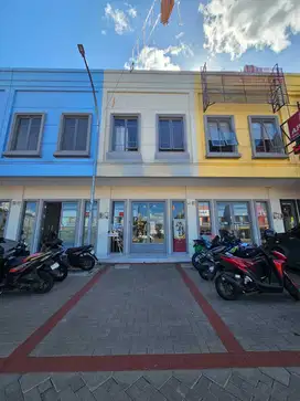 Dijual  Cepat!   Ruko Maggiore Grande Hadap Jalan