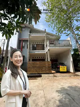 Rumah Perum Bulog 2 lantai di Pondokmelati, Bekasi.