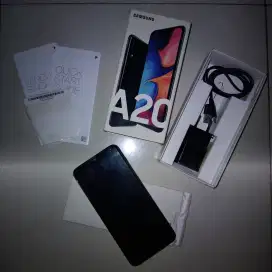 Samsung Galaxy A20 Fullset Bekas