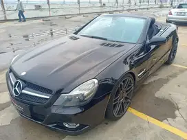 SL 300 Grand Edition 2011 nik 2010 black on black vr 20 odo 35rb