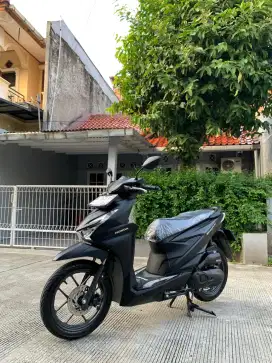 HONDA BEAT DELUXE KEYLESS 2024 KM 4 RB