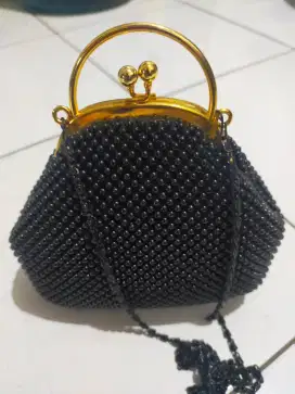 Tas pesta mungil