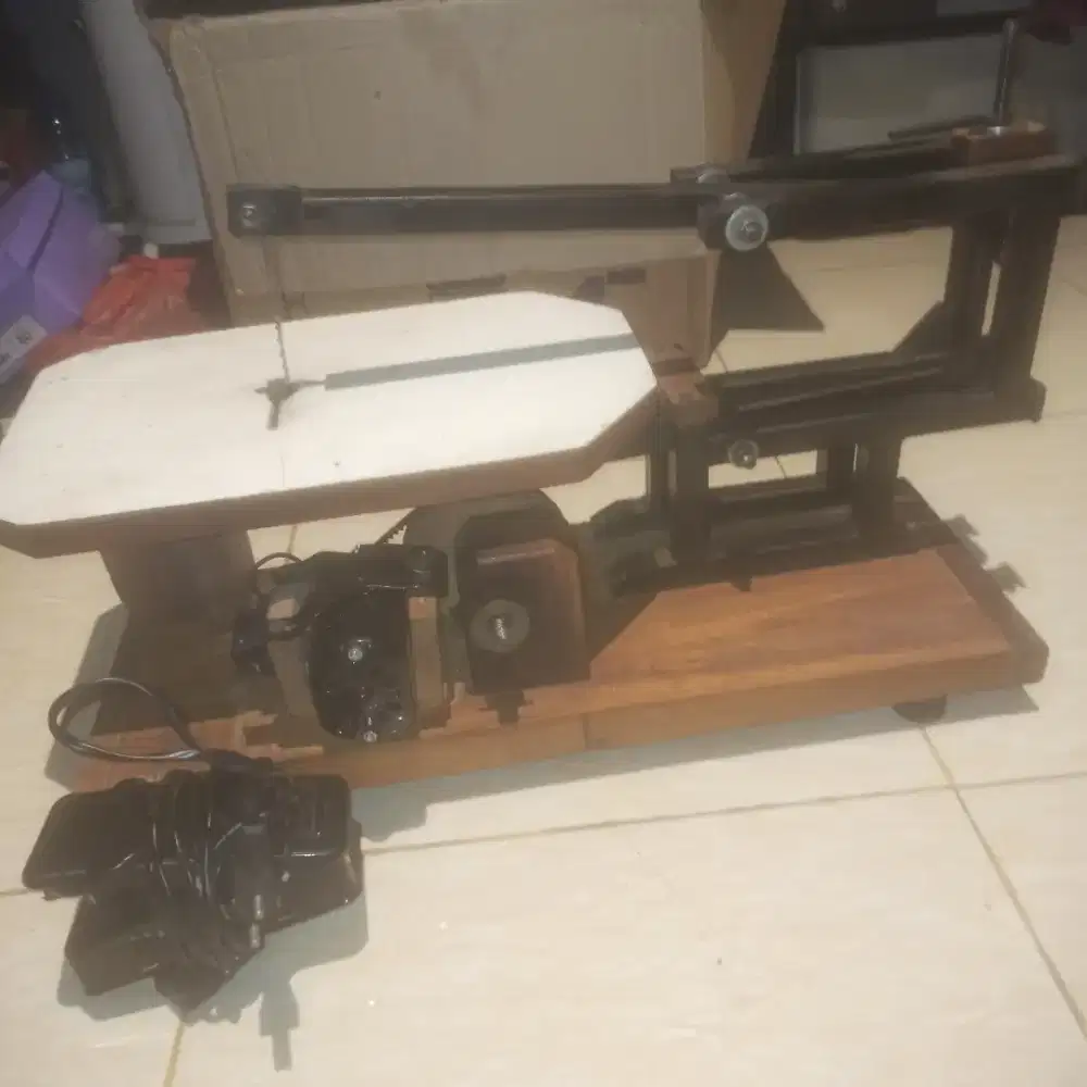 Scrollsaw rakitan/mesin ukir