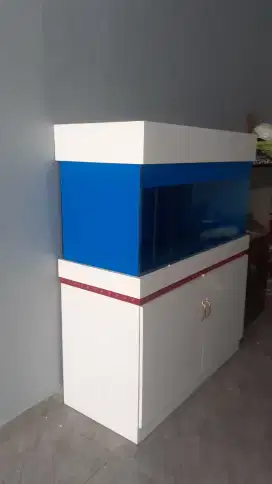 Kabinet dan aquarium