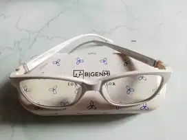 Kacamata ion nano