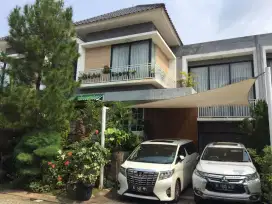 Dijual cepat rumah di Kebayoran symphony cluster prestius CBD