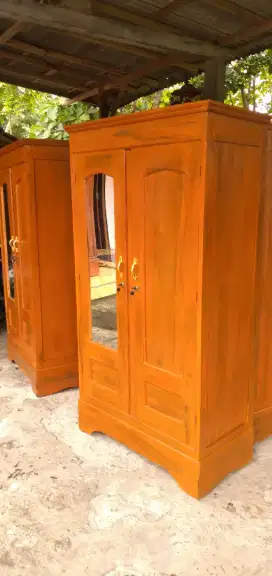 Almari kayu murah