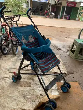 Stroller anak layak pakai