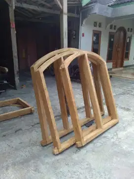 Kusen pintu jati
