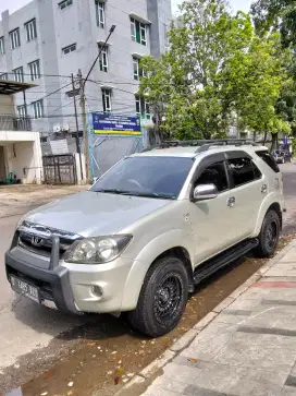 Toyota Fortuner diesel manual 2008
