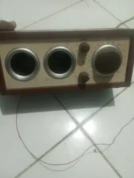 Ono Lapak bos Radio jadul