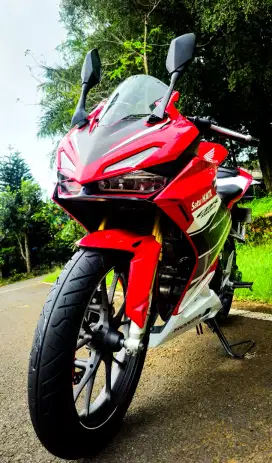 All New Cbr 150r 2023 Racing Red.Odo 17rb km.Mulus Istimewa.