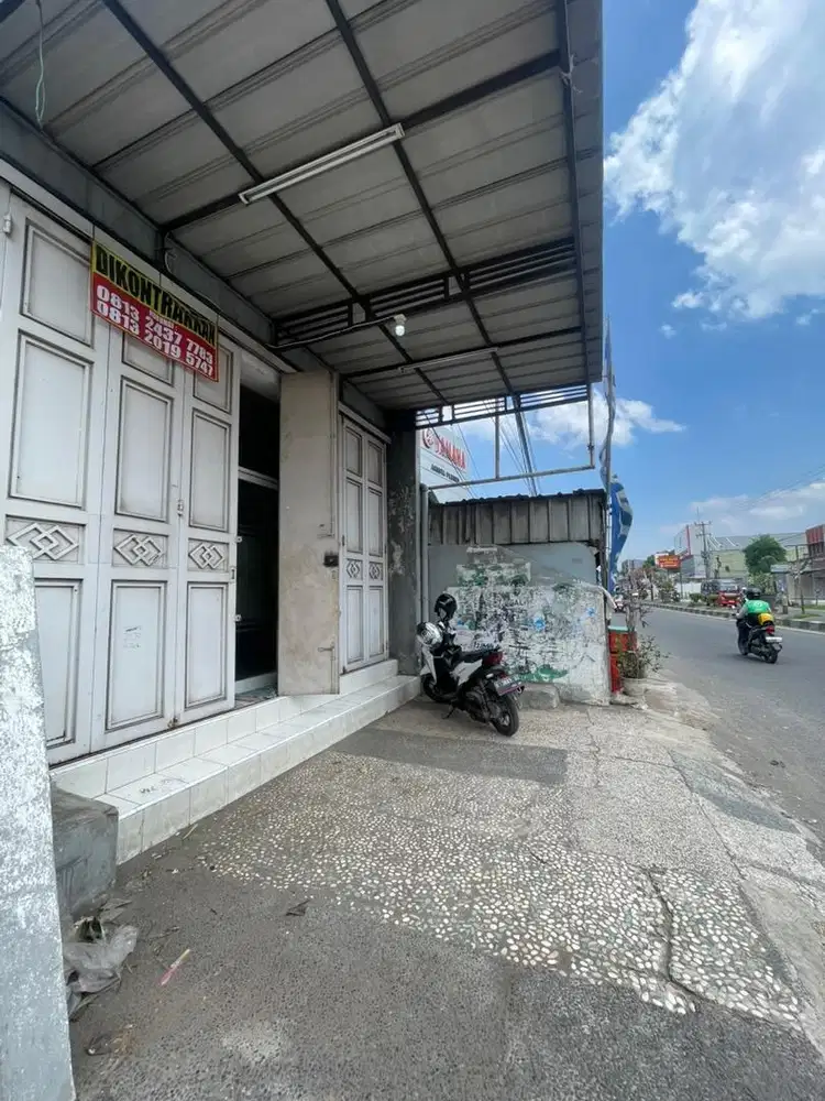 DISEWAKAN/DIKONTRAKKAN RUKO TENGAH TANI DEPAN JALAN PANTURA