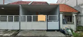 RUMAH HABIS RENOVASI di PUTRA BANGSA MEDOKAN RUNGKUT SIAP HUNI
