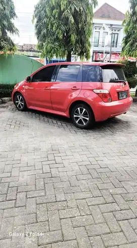(km 129rb)Toyota ist A/T  2003 istimewa tinggal pake siap TT